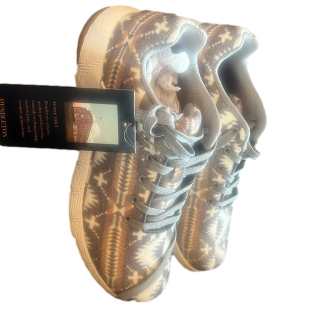 Pendleton felt athletic shoes NWT $90 SZ 10 - Picture 2 of 8